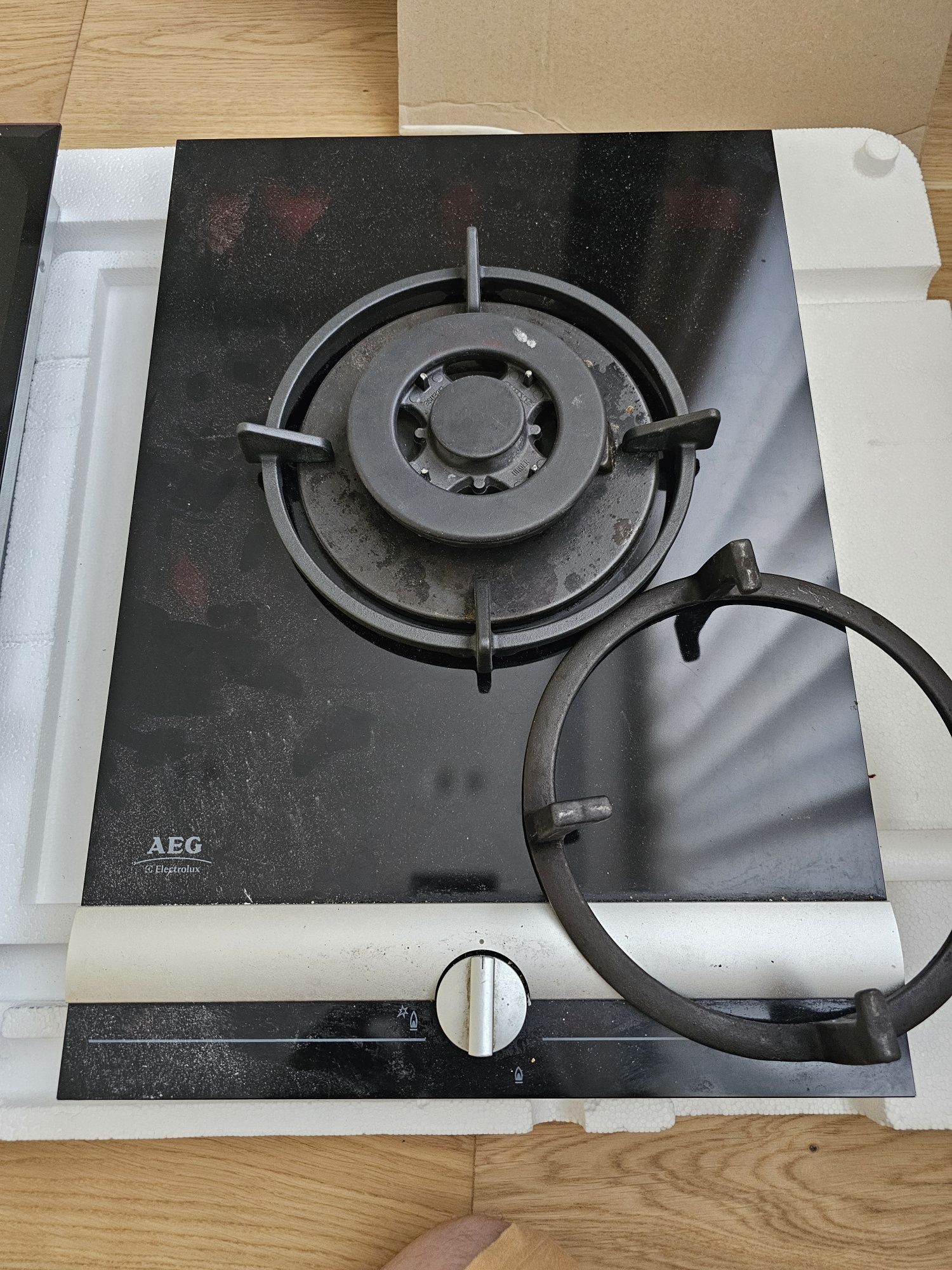 Індукція AEG IKR 64651 FB. Газова поверхня AEG FM 4360 GAN