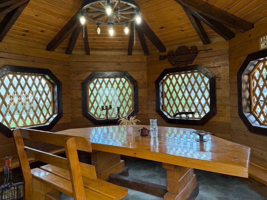 Пропонуємо новий просторий будинок у мальовничій Східниці Гори Карпати