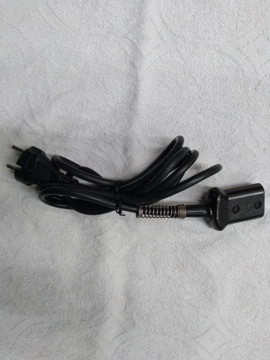 Cabo de alimentação