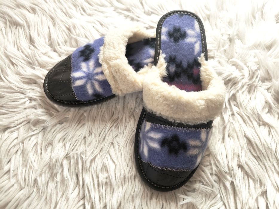 Kapcie, klapki, pantofle r. 39 i 37