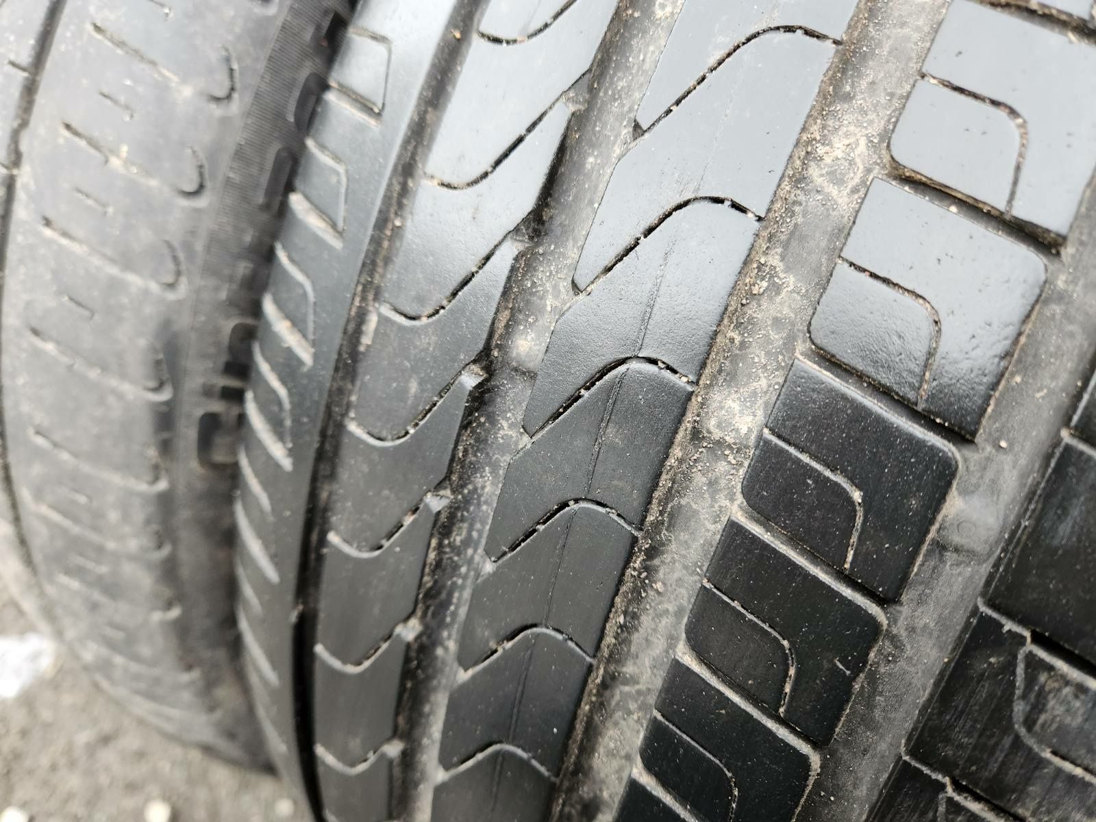 Шины. Колеса. Резина 215/45 R17 Pirelli лето.