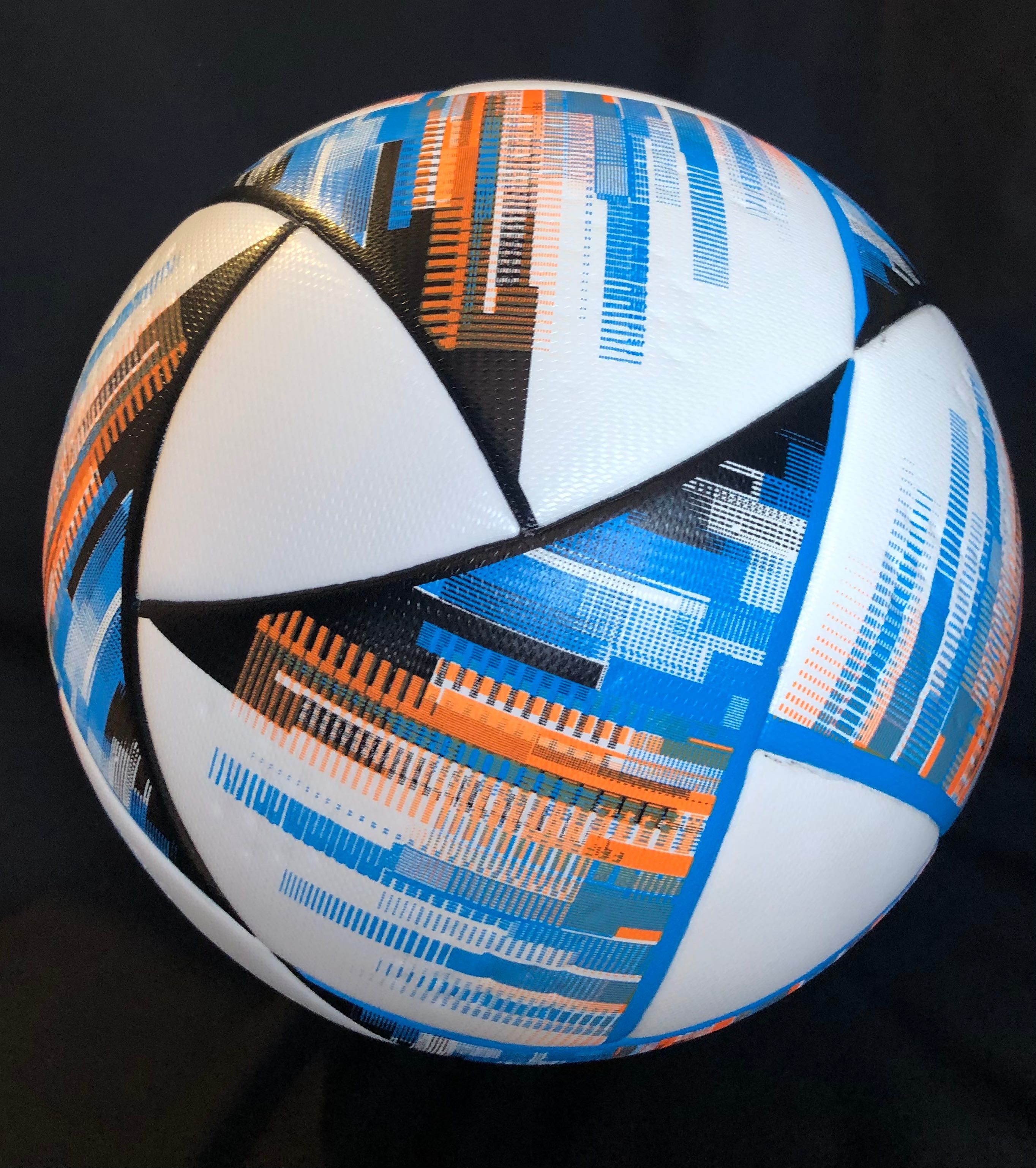 Безшовний футбольний м’яч UEFA NATIONS LEAGUE вищого гатунку