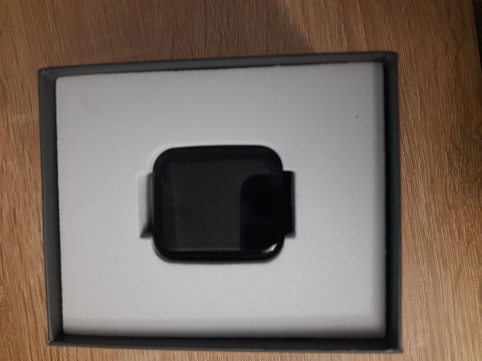 Nowy smartwatch SW-300