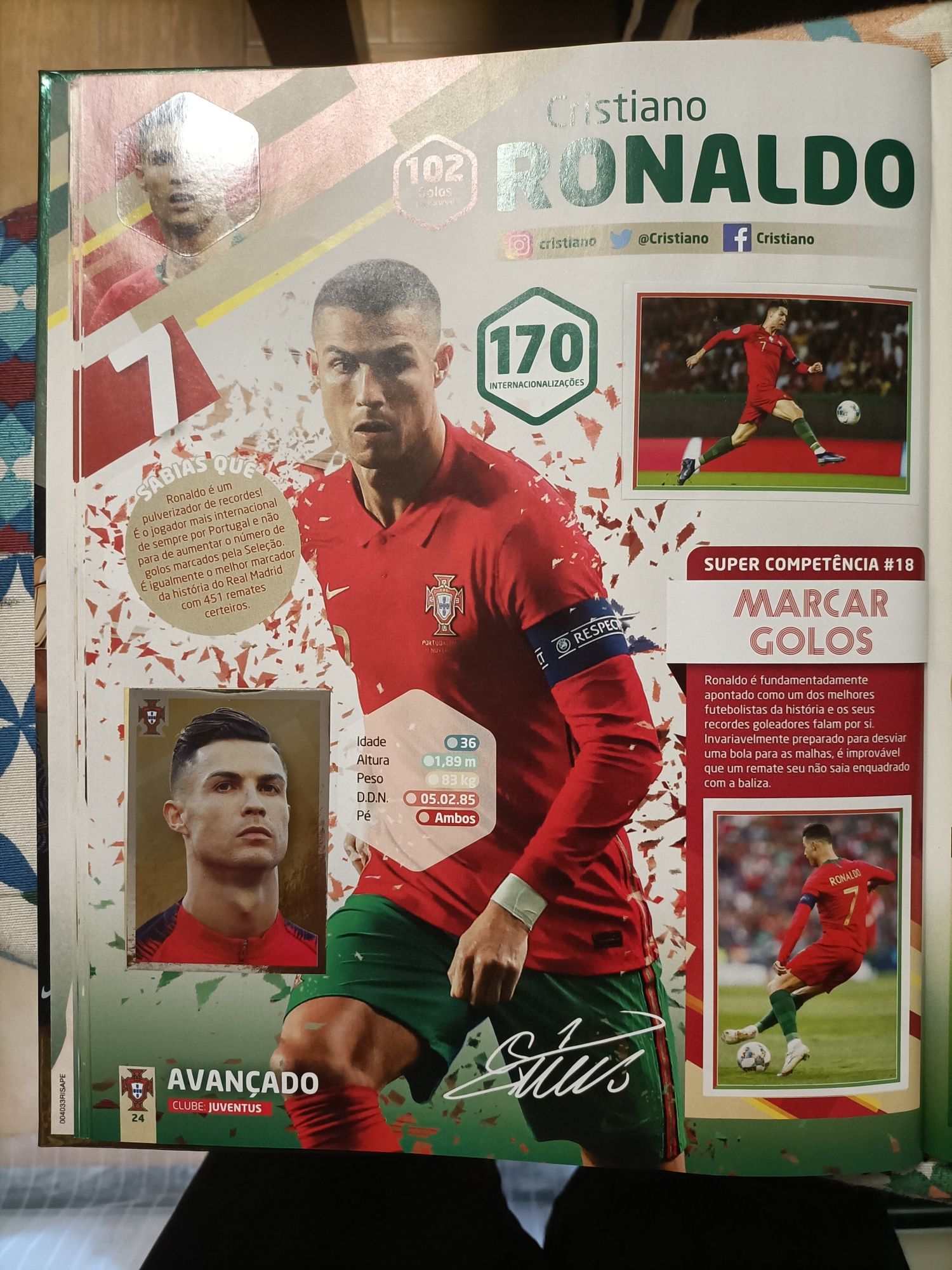 Caderneta de cromos de bola