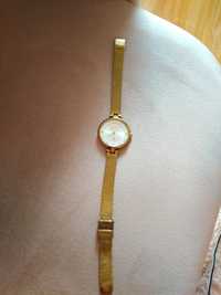 Nowy złoty zegarek damski
