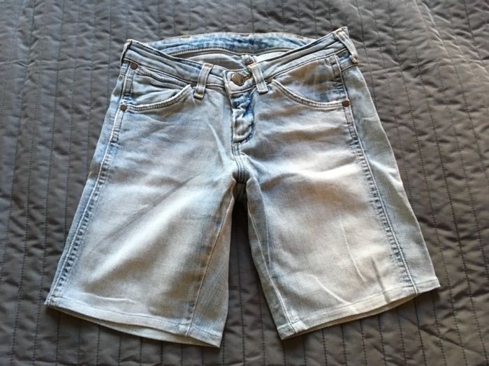 Krótkie spodenki rozm 36 - jeans Wrangler W26 i