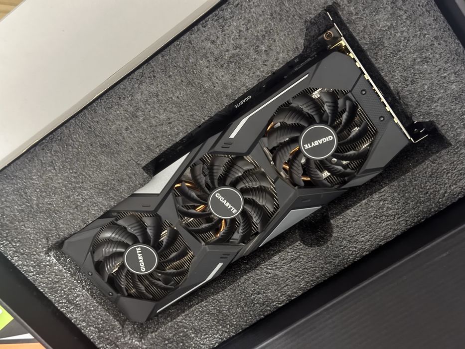 Karta graficzna Gigabyte GTX 1660 Super 6GB, 3 FANS, Stan BDB