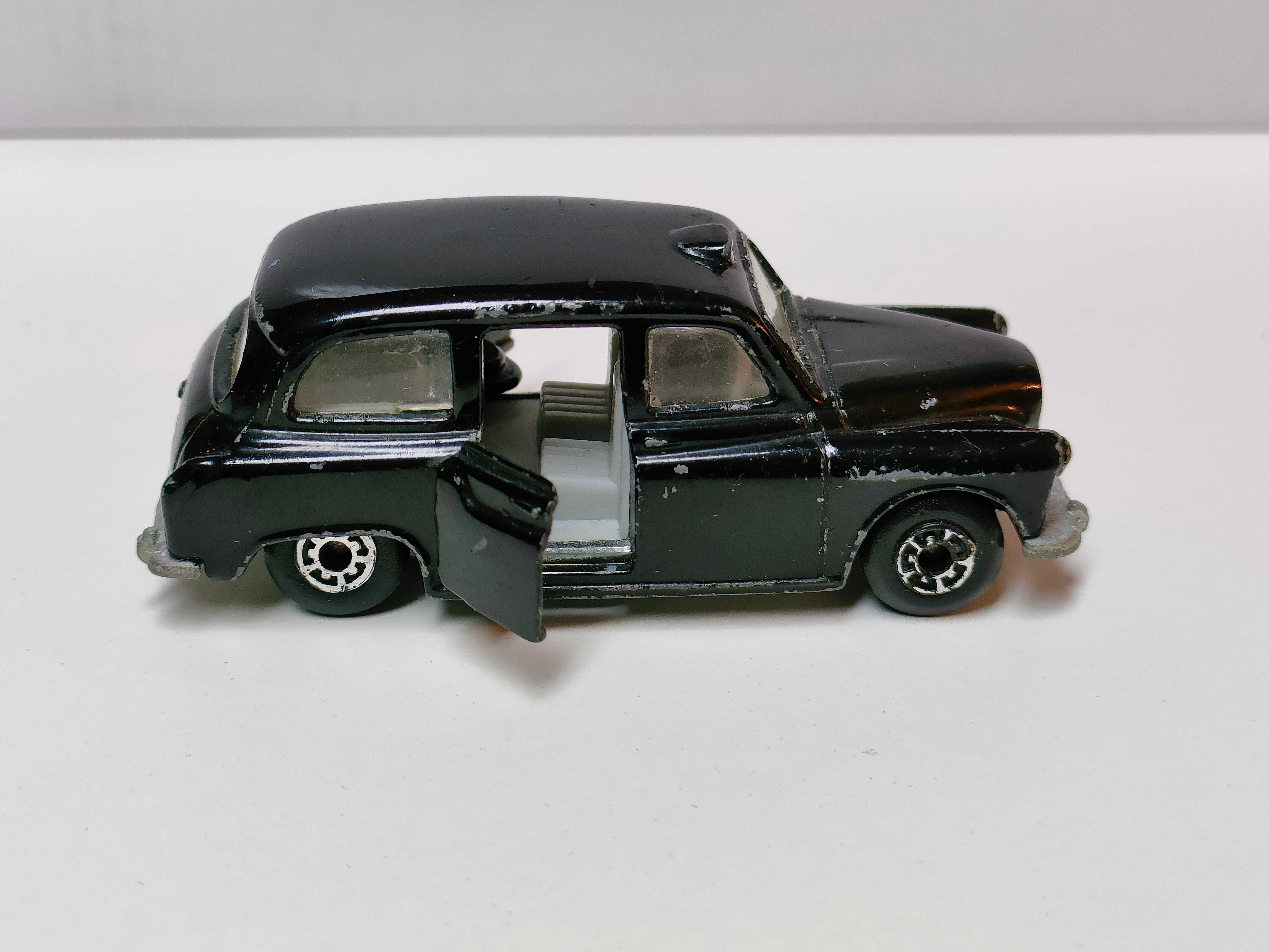 Matchbox London Taxi FX4R.