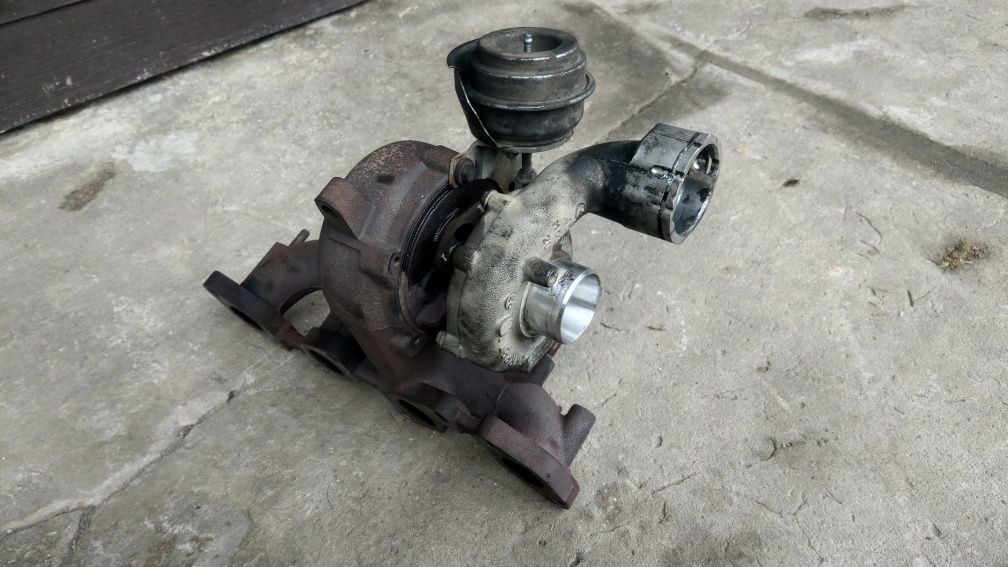 Turbo turbina turbosprężarka AZV BKD VW Golf V 5 Audi A3 8P 2.0 TDI