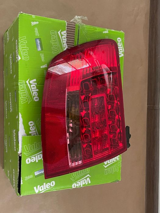Lampa tylna lewa Audi A6 C6 Avant LED