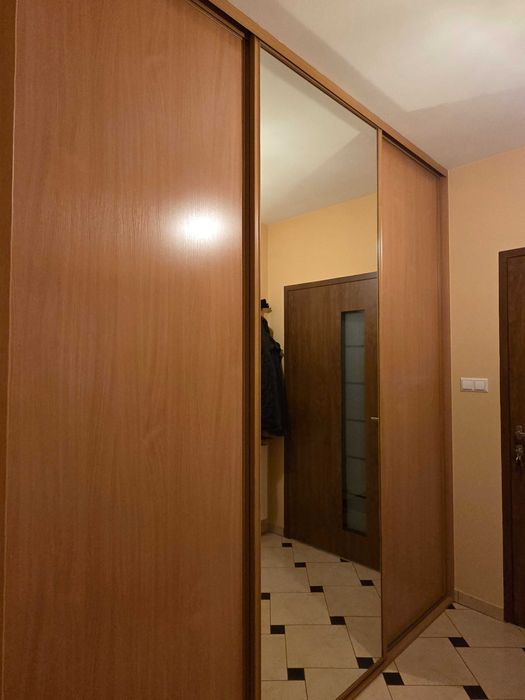 Sprzedam szafę typu Komandor 3-drzwiową