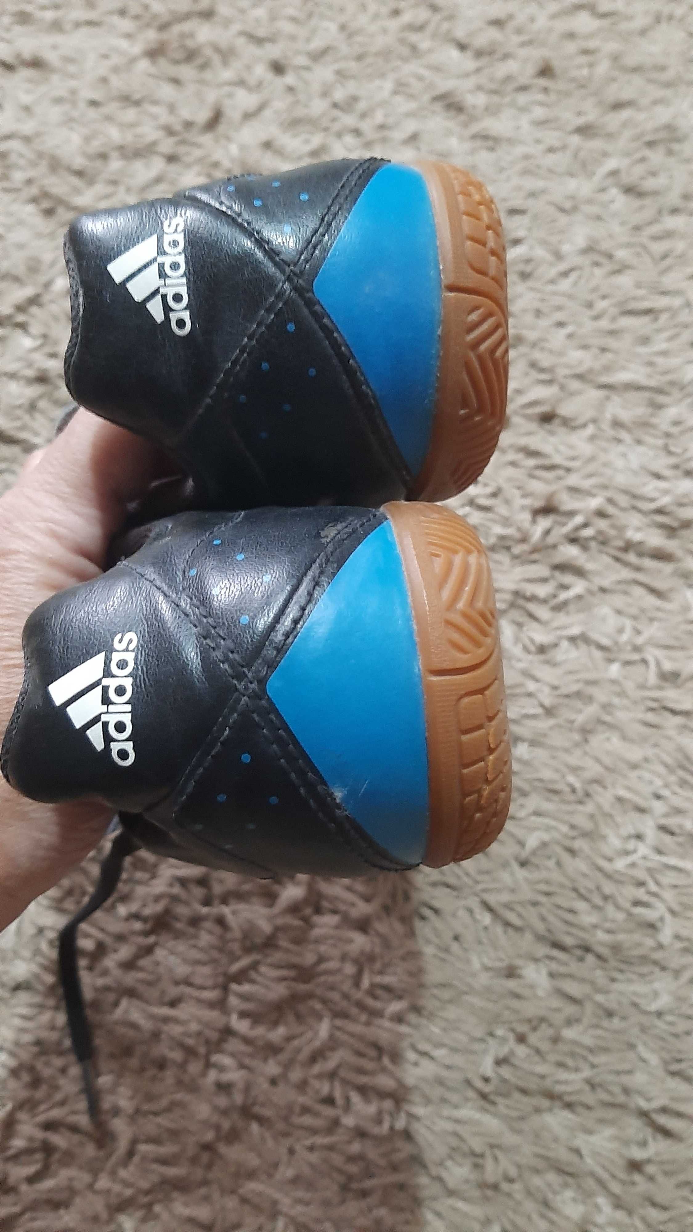 Sapatilhas para futsal Adidas