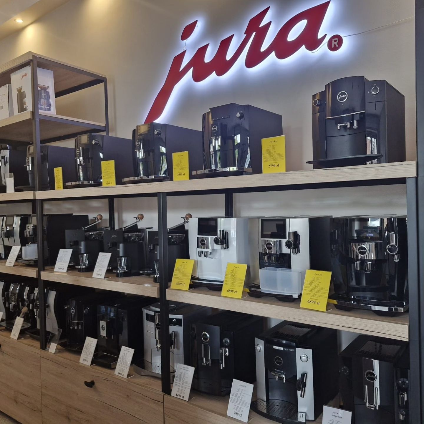 Jura  E80  Black