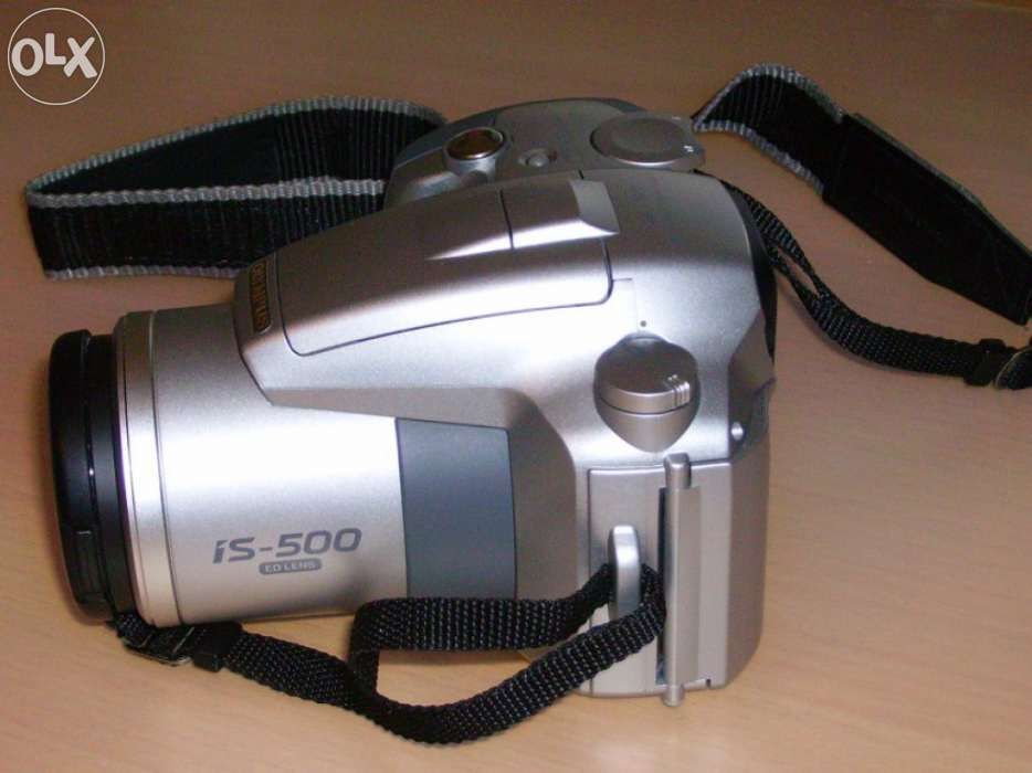 Máquina fotográfica analógica OLYMPUS IS 500