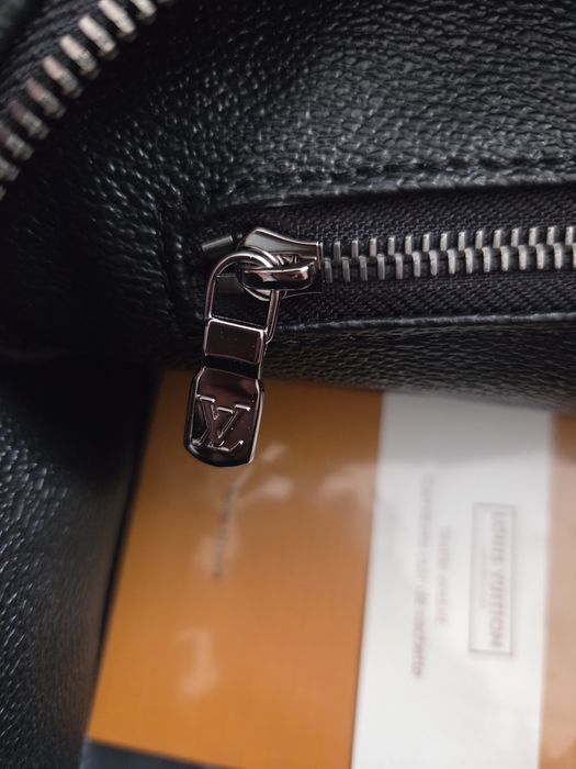 Bolsa necessaire Louis Vuitton