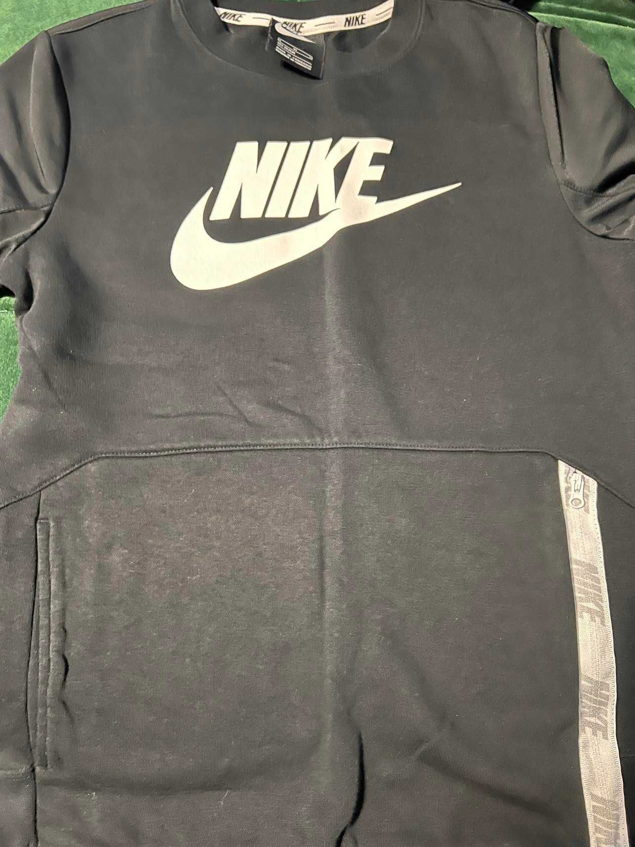 Bluza NIKE czarna