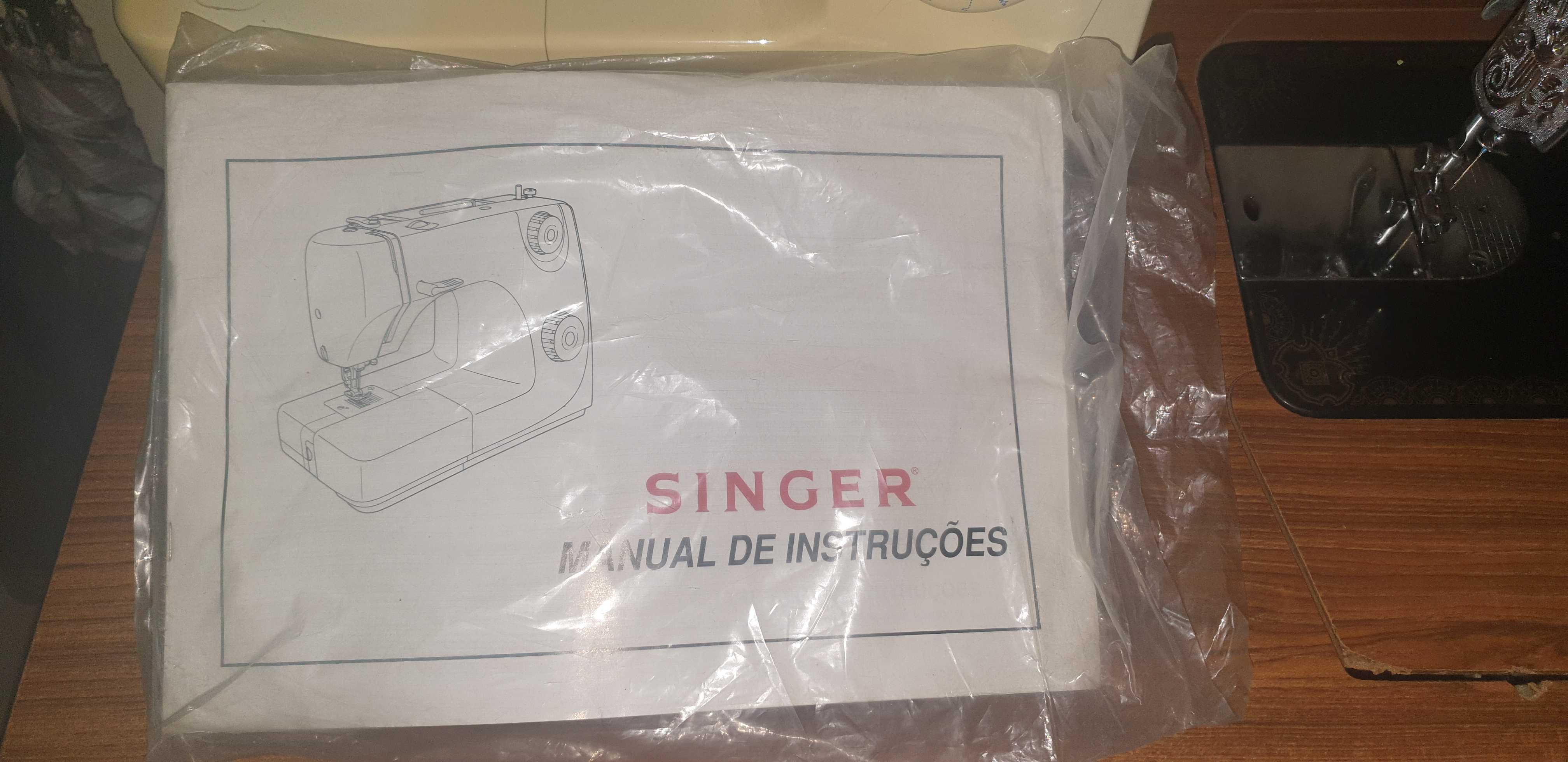 Máquina de costura Singer