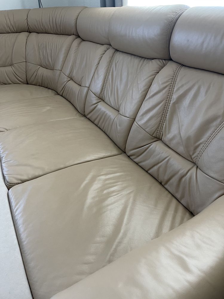 Шкіряний диван, розкладний уголок