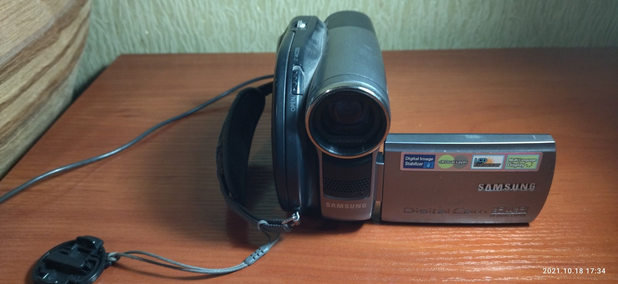 Видеокамера Samsung vd-dc171