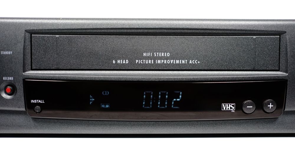 Magnetowid nagrywający GRUNDIG GV 8401 VHS VCR 6-głowic Hi-Fi Stereo