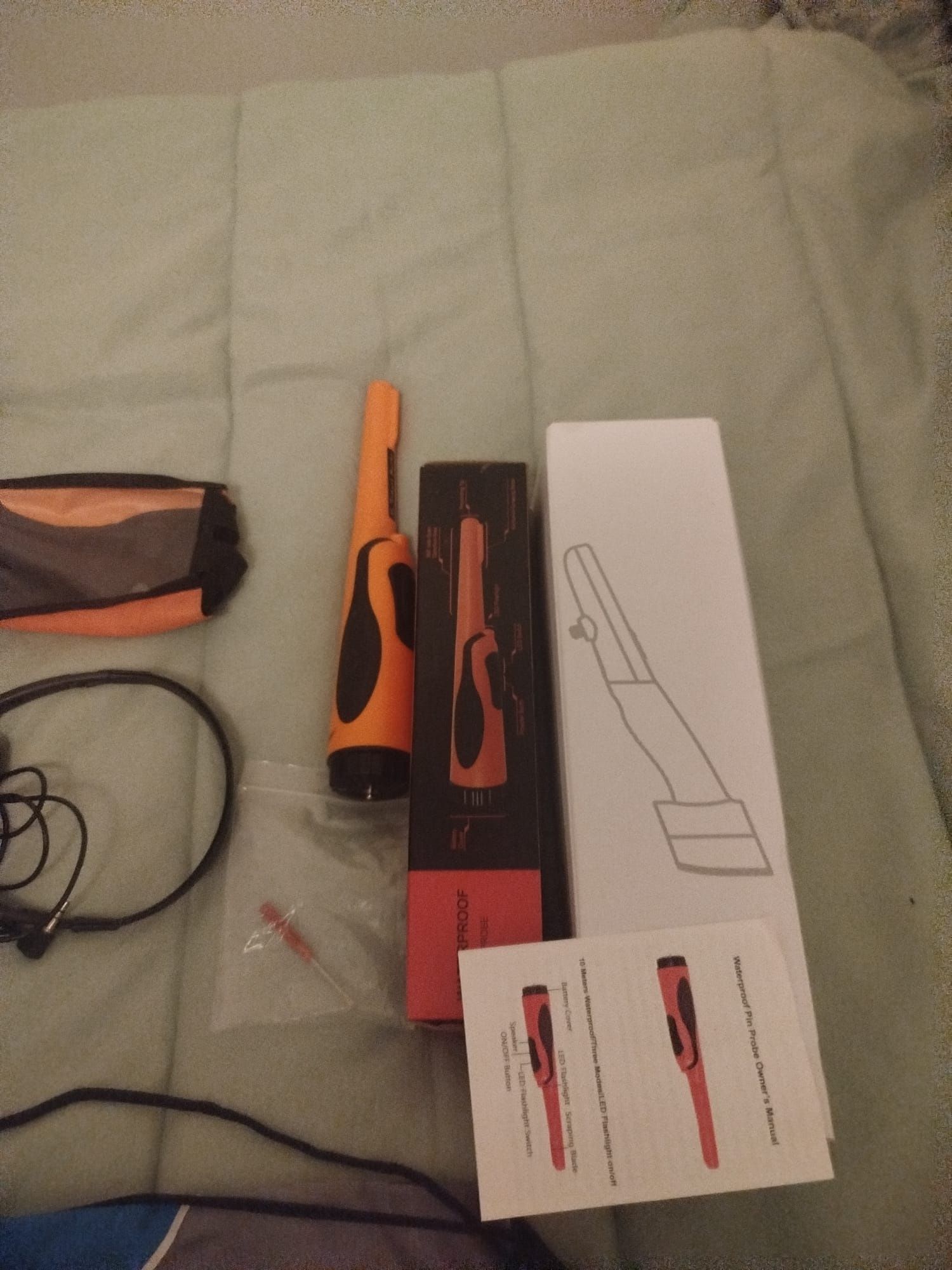 Quest q40 metal detector