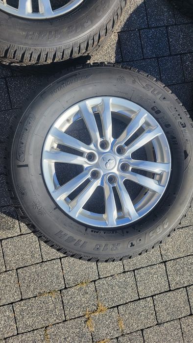 Koła zimowe mitsubishi pajero 265/60/18 l200 i inne   6x139,7