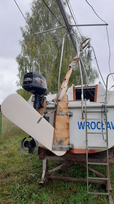 Sprzedam zadbany jacht Mak 707 gotowy do wypłynięcia