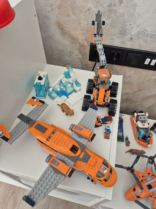 Коструктор bella Арктический самолет,большой набор