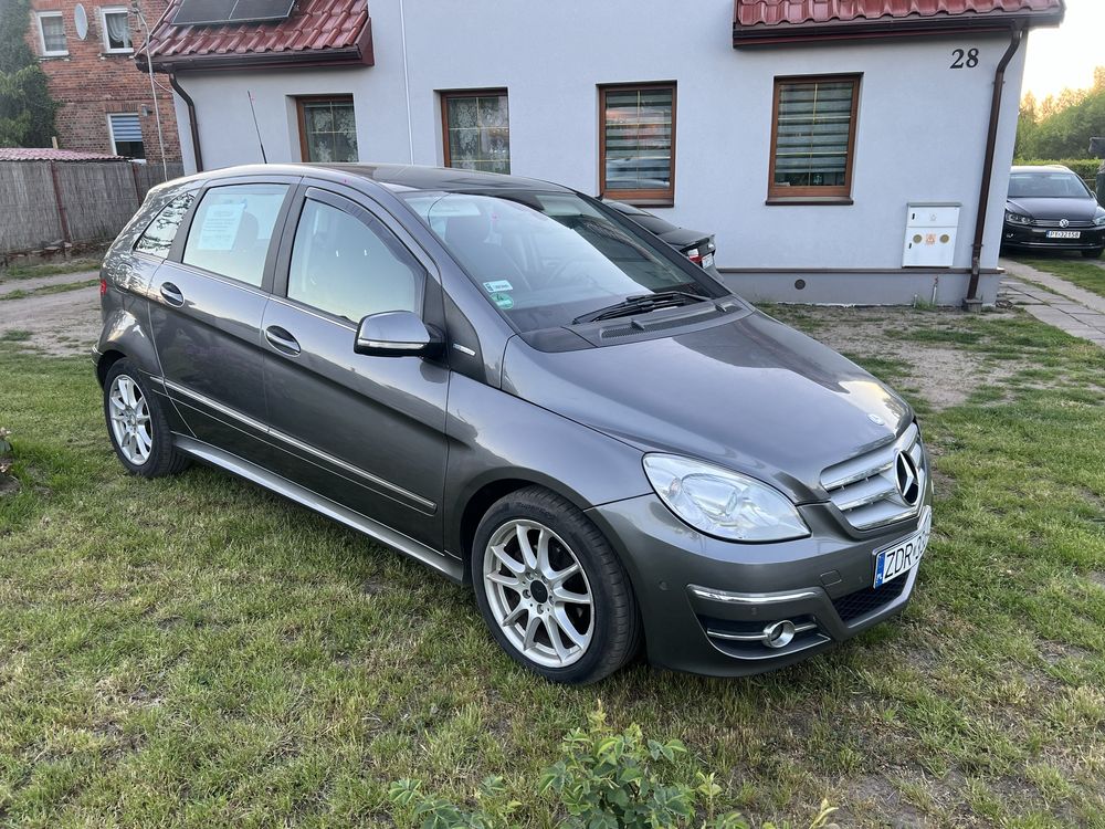 Mercedes B160 w bardzo dobrym stanie 2010 rok