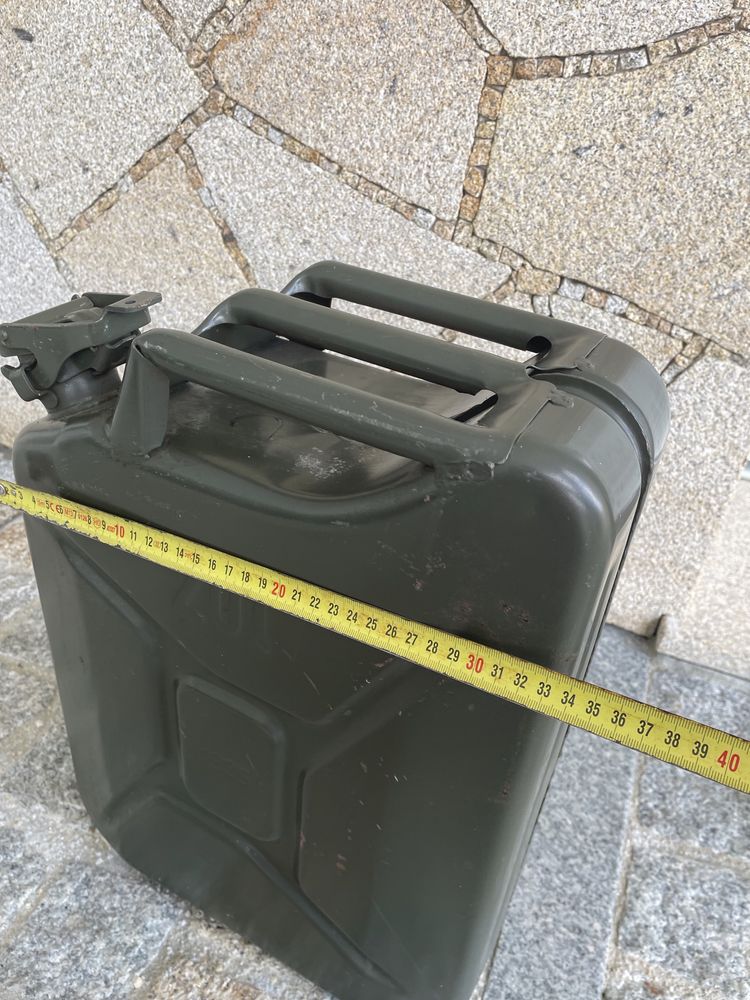 Bidão de gasolina 20L clássico