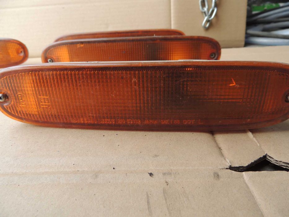 Kierunkowskaz prawy lewy Nissan 100NX