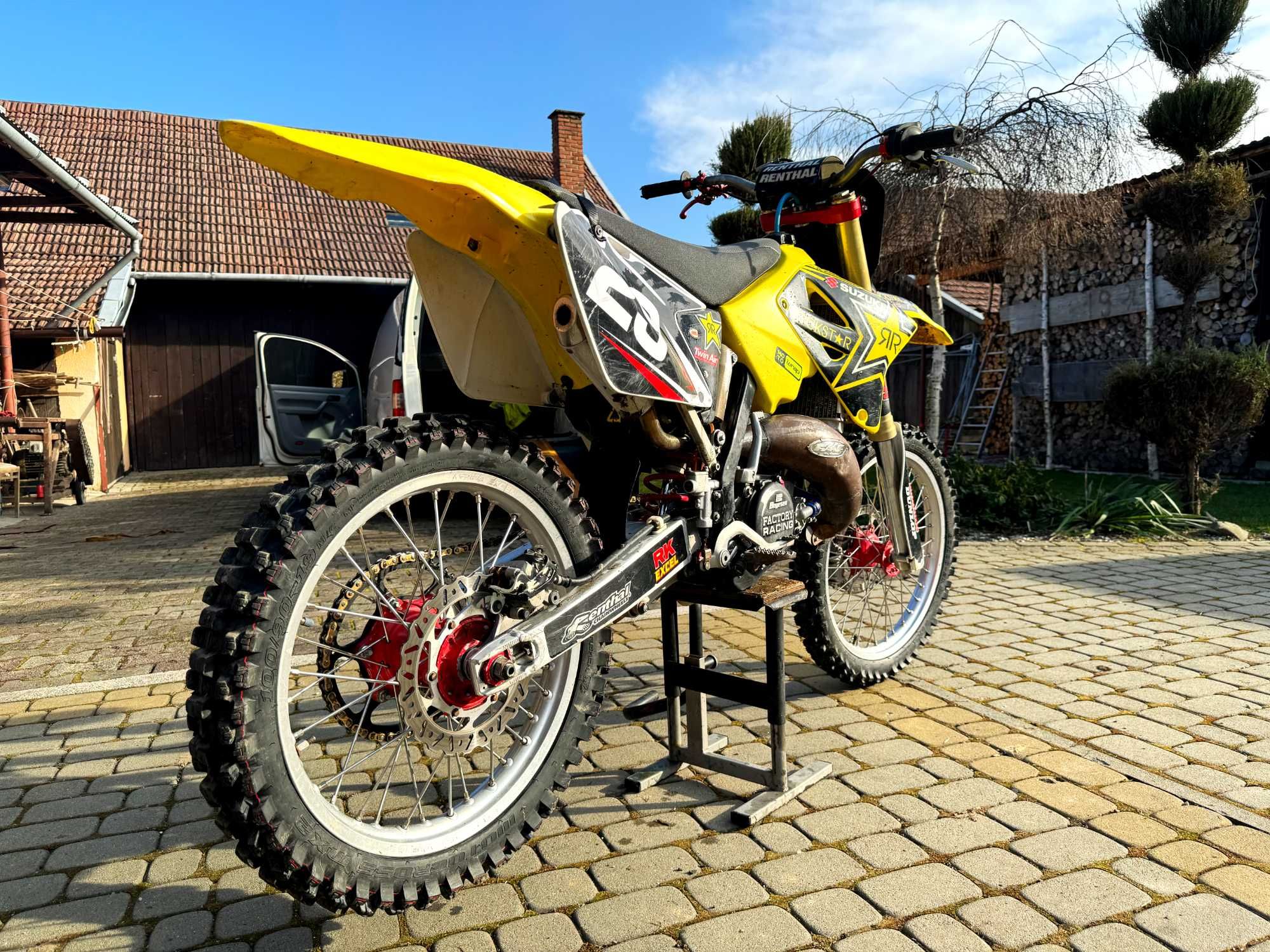 Suzuki RM 125 z Dodatkowym Wyposażeniem !