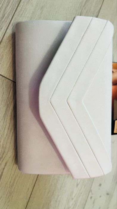 Kopertówka biała zamszowa użyta raz