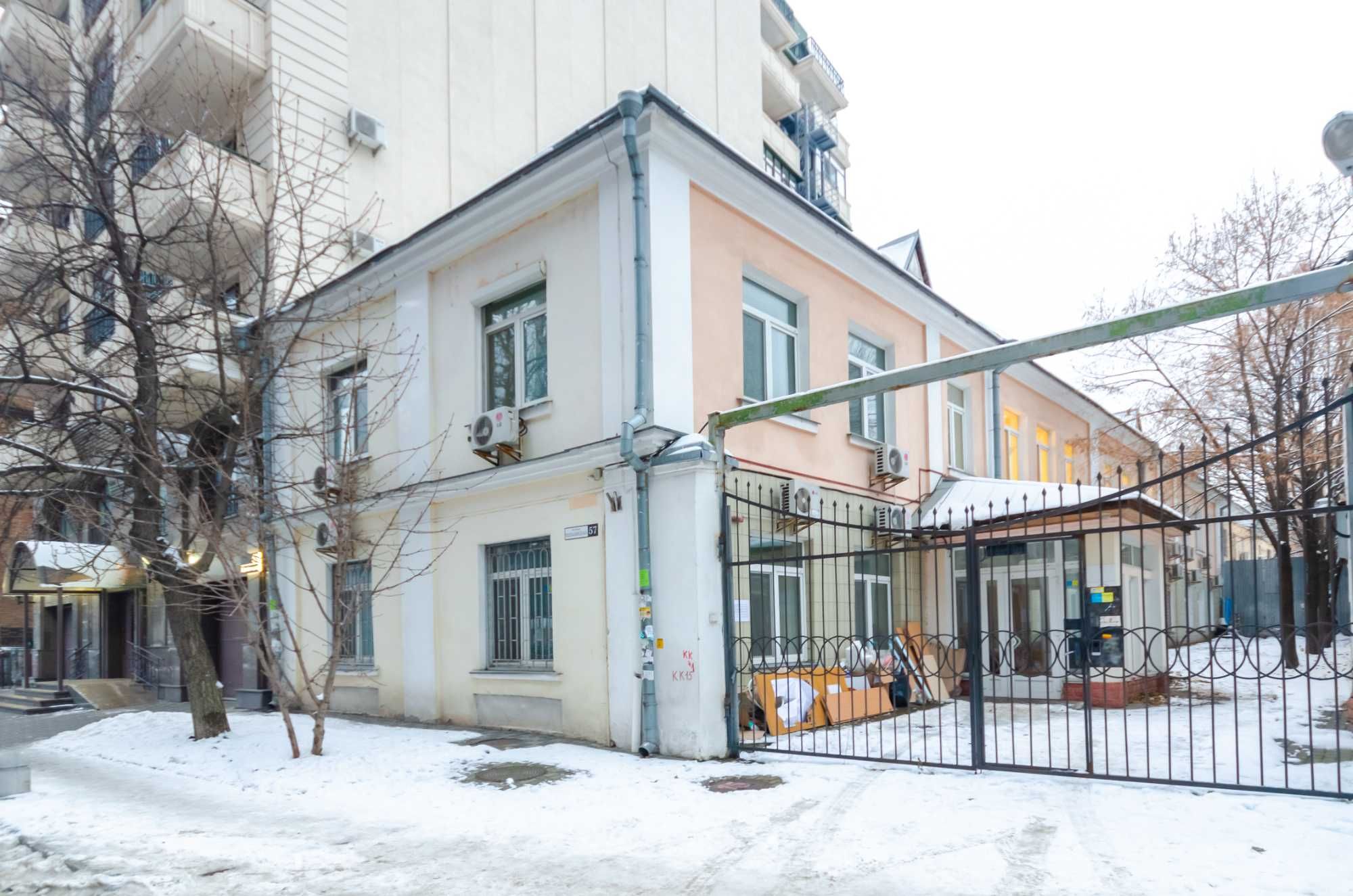 ІНТЕРНЕТ Є ЗАВЖДИ! Подол. Офіс 61 м2 по вул. Щекавицька. Є Паркомісця