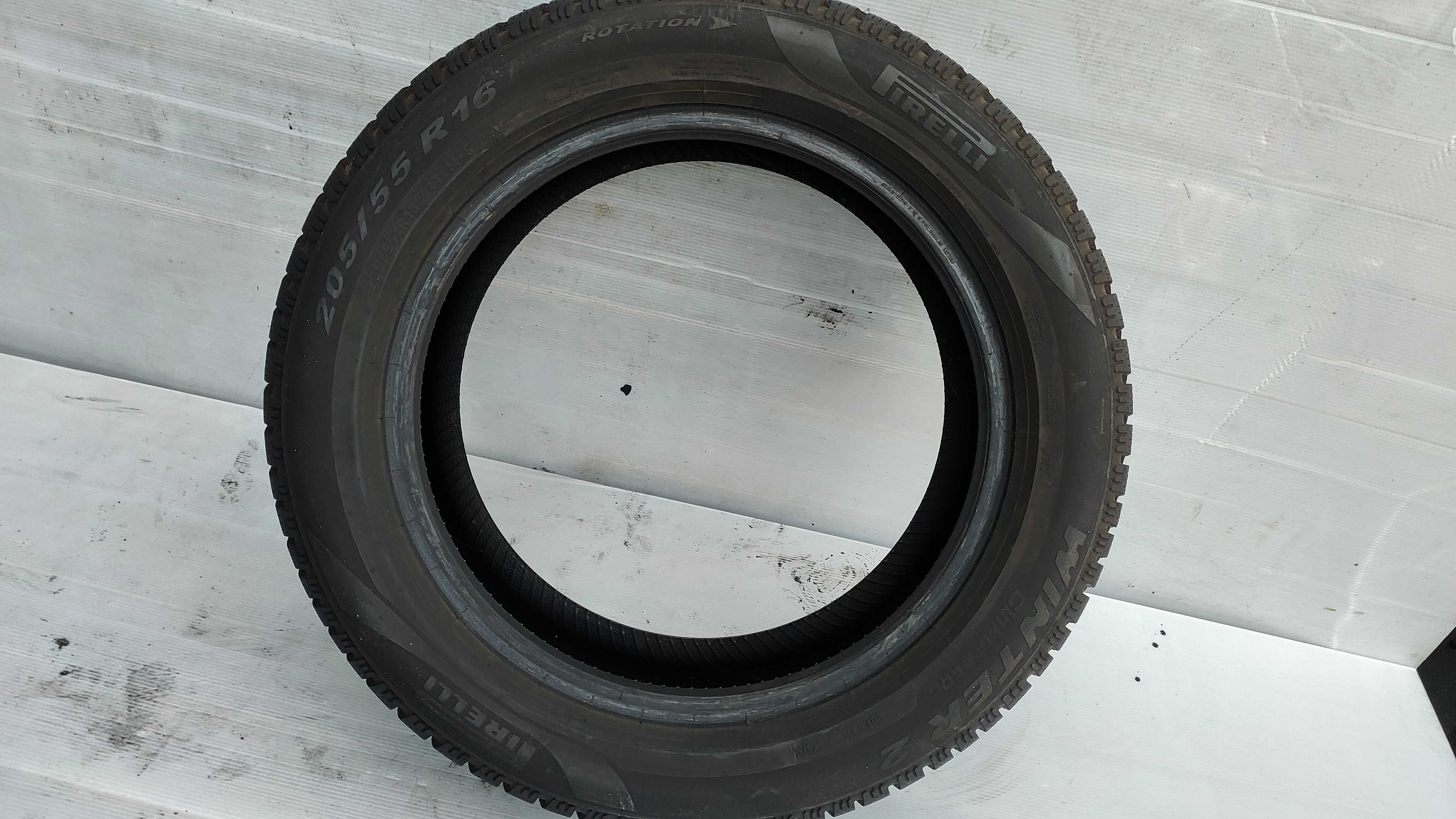 Opona Zimowa 205/55/16 Pirelli 8mm 2022r