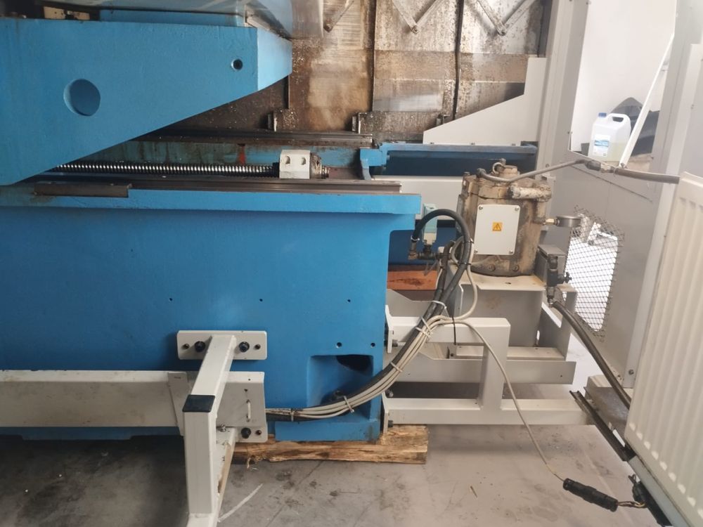 Frezarka Mazak Vtc 200B centrum obróbcze Cnc Mazatrol