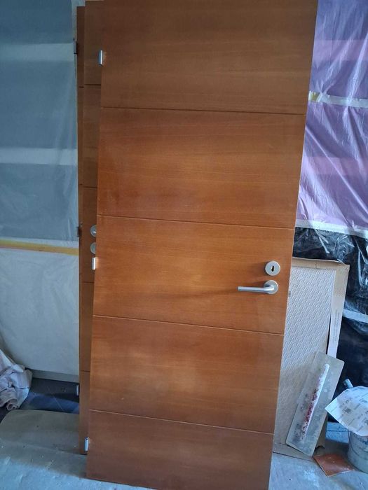 3 Portas em madeira faia