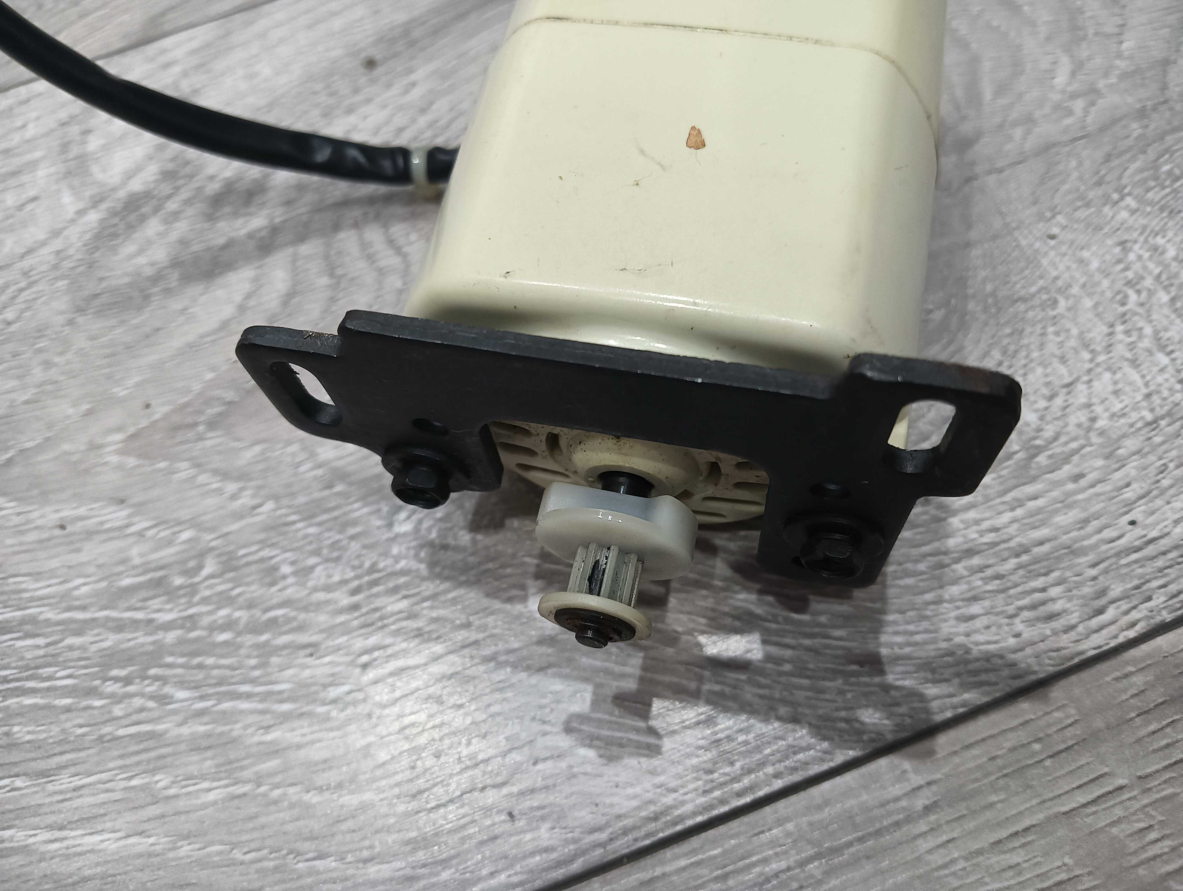 Silnik HS63   70W do Maszyna do szycia
