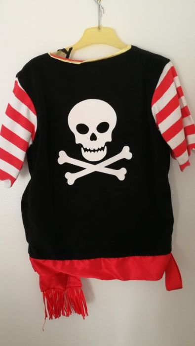 Fato Pirata Carnaval, 4-10 anos, NOVO