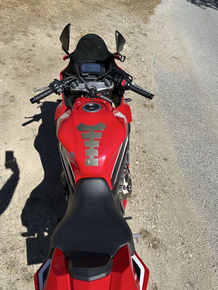 Vendo CBR 650R 2021
