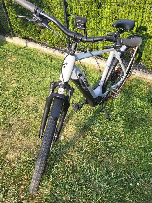 Rower Elektryczny CUBE TOURING HYBRID PRO Rama 62 XL, Wzrost 185-200cm