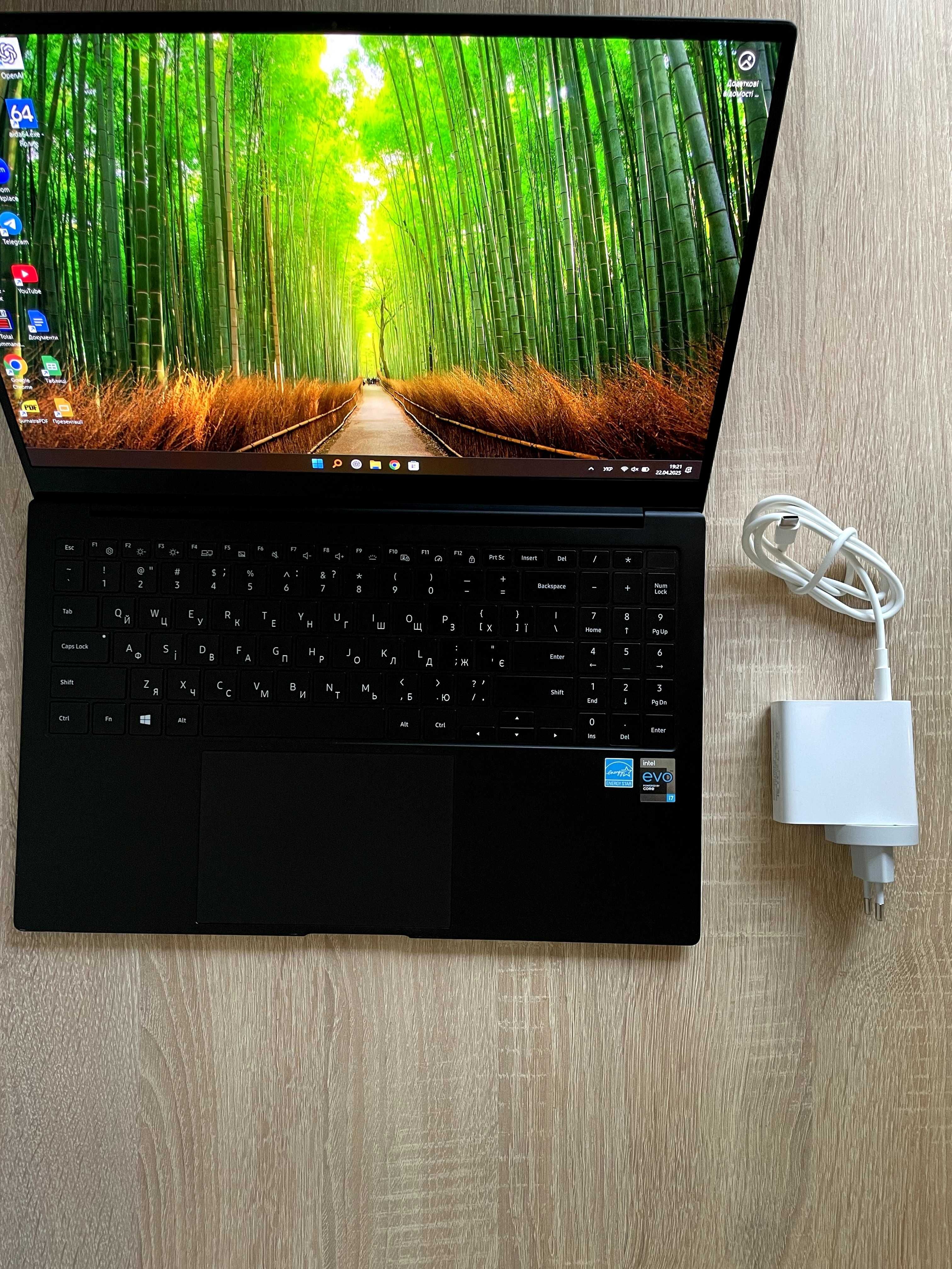 1.1кг Samsung 15 AMOLED i7-1165G7 16 512 bat 10ч 2022 Гарантия