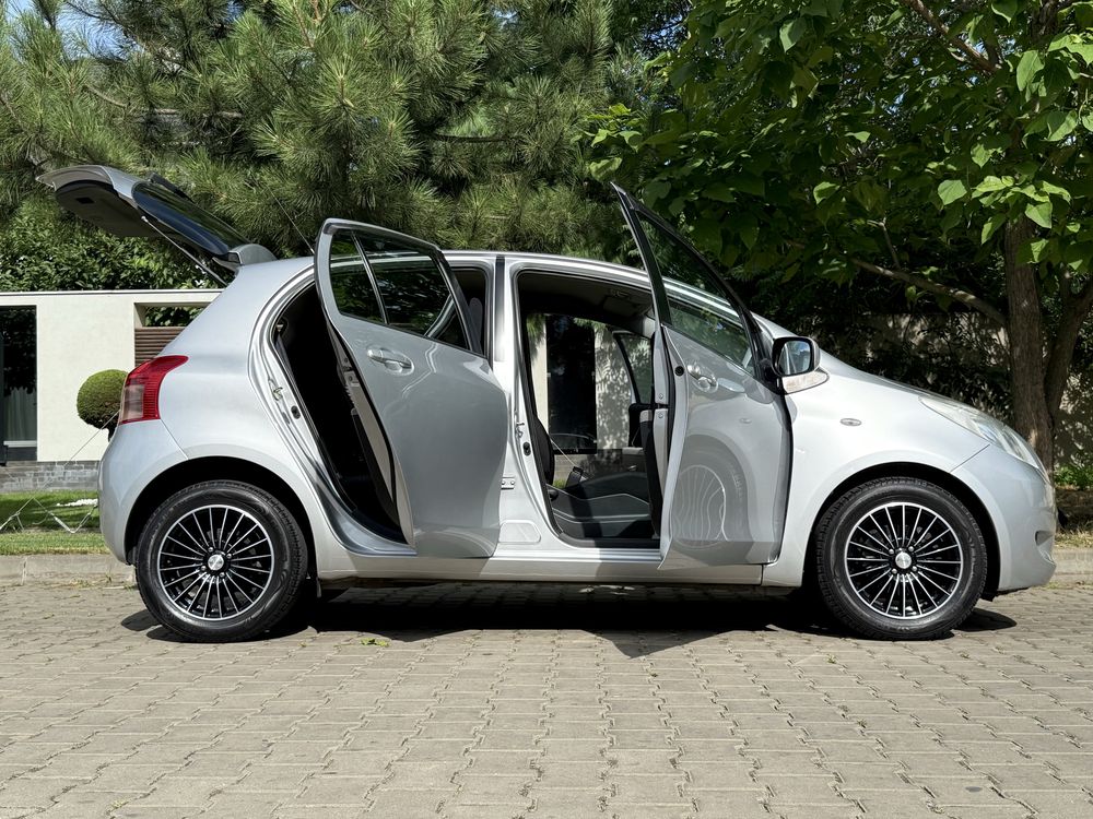 Toyota Yaris 1.3 2006г.в.Официальная.77тыс км пробег