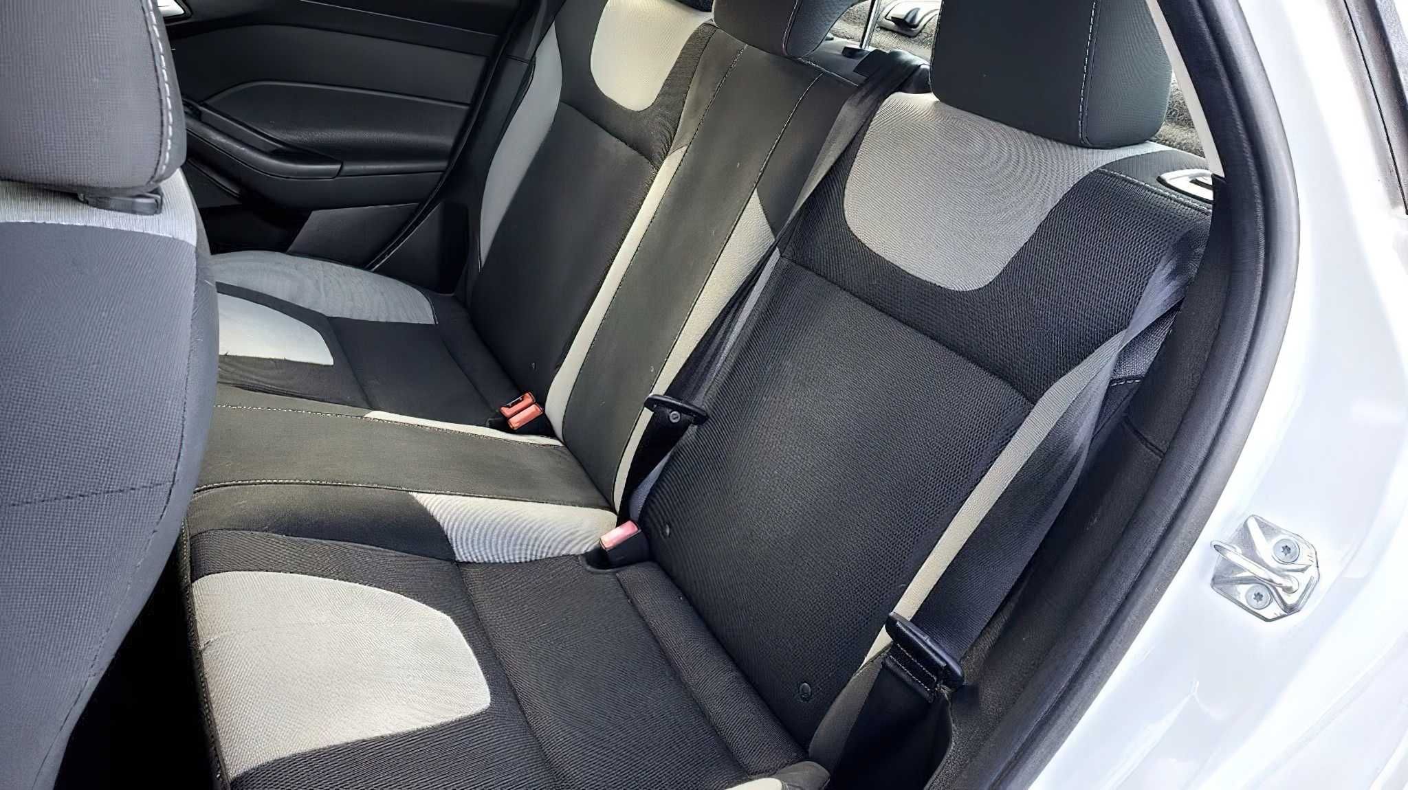 Ford Focus SE 2014