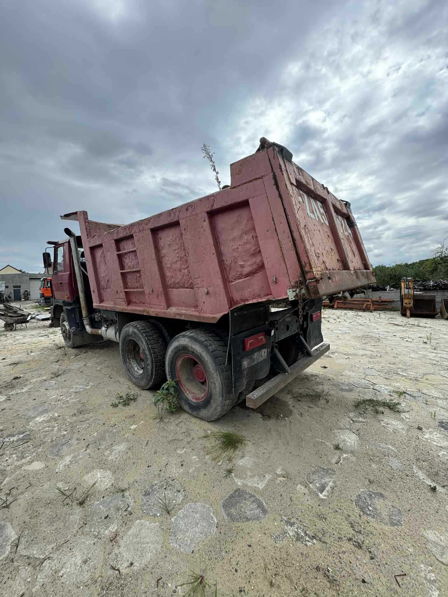 Tatra 815 wywrotka