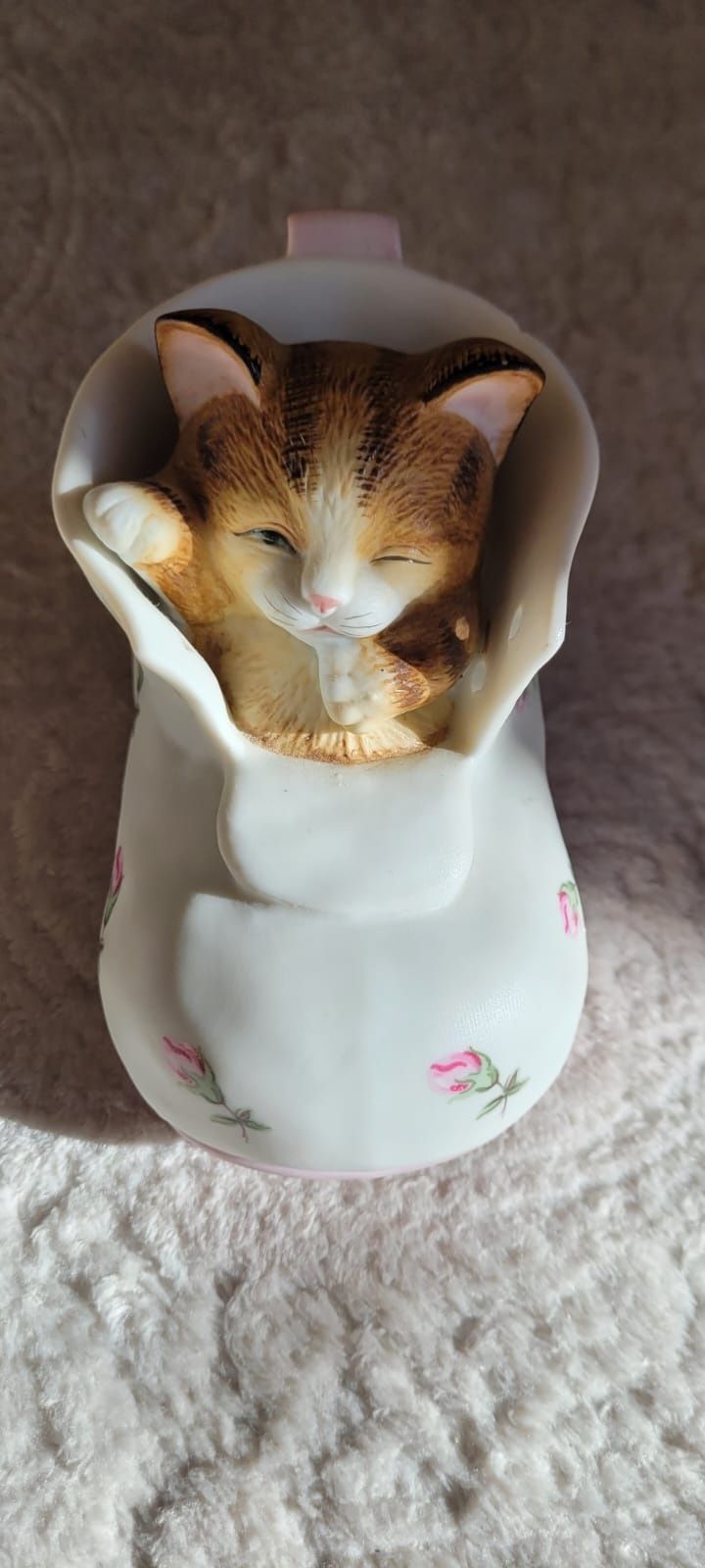 Pozytywka z kotkiem ceramiczna grająca melodię kotem, kołysanka
