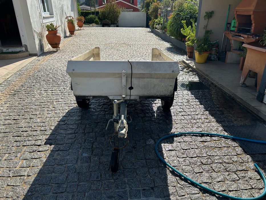 Reboque de transporte