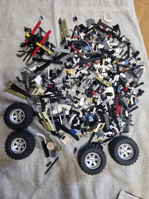Колеса (Power Puller) та деталі від Lego Technic 8466