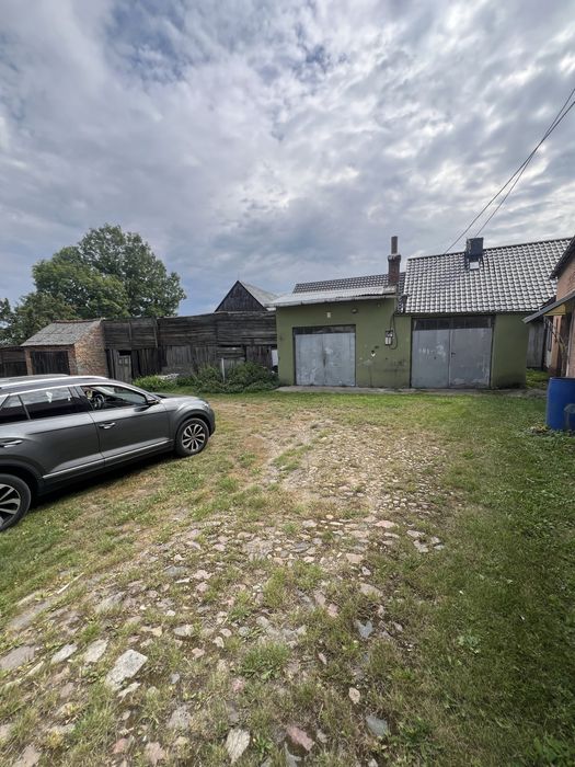 3 pomieszczenia pod warszatat z kanalem, zamkniete podworko