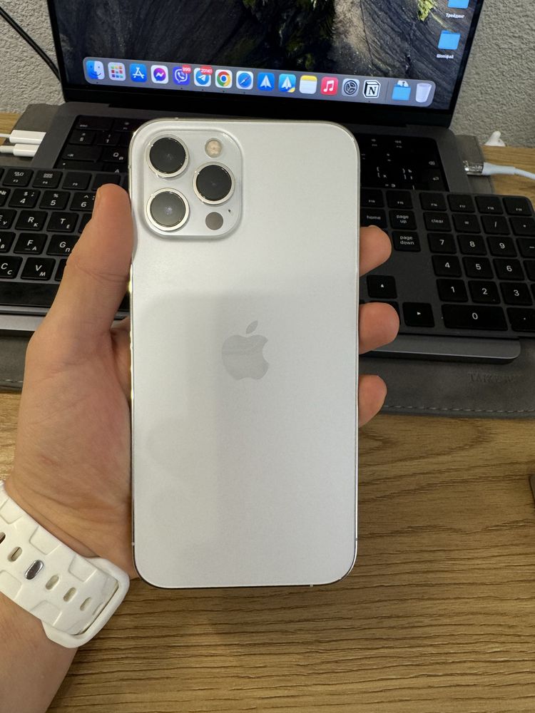 Продам iPhone 12 Pro Max 128 Gb Silver